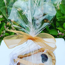 Load image into Gallery viewer, Oyster Shell Salt Dish/Ring Dish